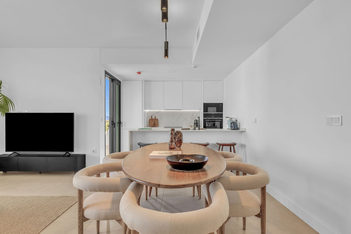 3 Bed Apartment for sale in Fuengirola Costa Del Sol, Málaga, Spain