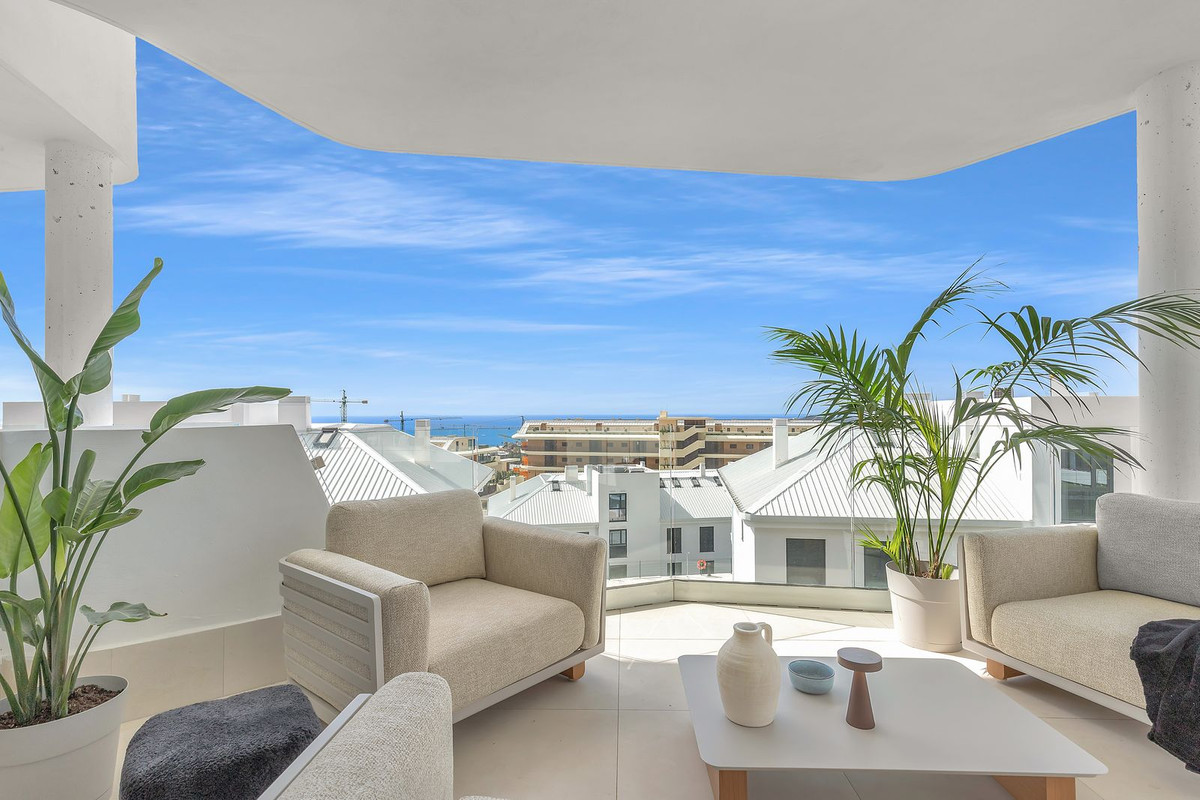 3 Bed Apartment for sale in Fuengirola Costa Del Sol, Málaga, Spain