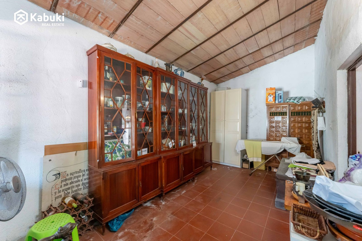 8 Bed Townhouse for sale in Campanillas Málaga Ciudad, Málaga, Spain