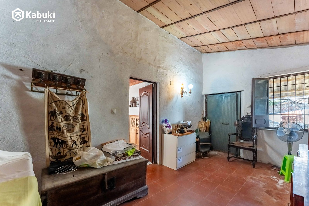 8 Bed Townhouse for sale in Campanillas Málaga Ciudad, Málaga, Spain