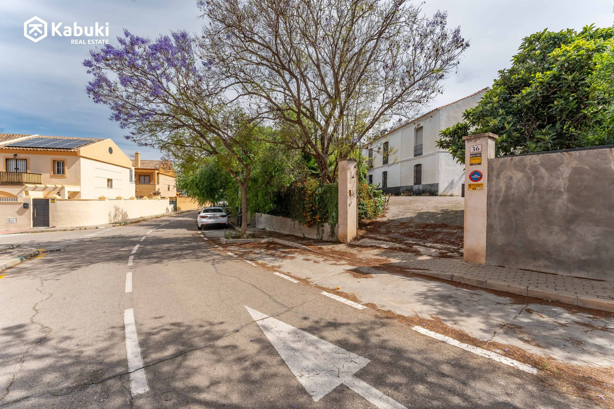 8 Bed Townhouse for sale in Campanillas Málaga Ciudad, Málaga, Spain