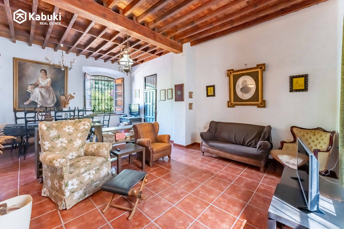 8 Bed Townhouse for sale in Campanillas Málaga Ciudad, Málaga, Spain
