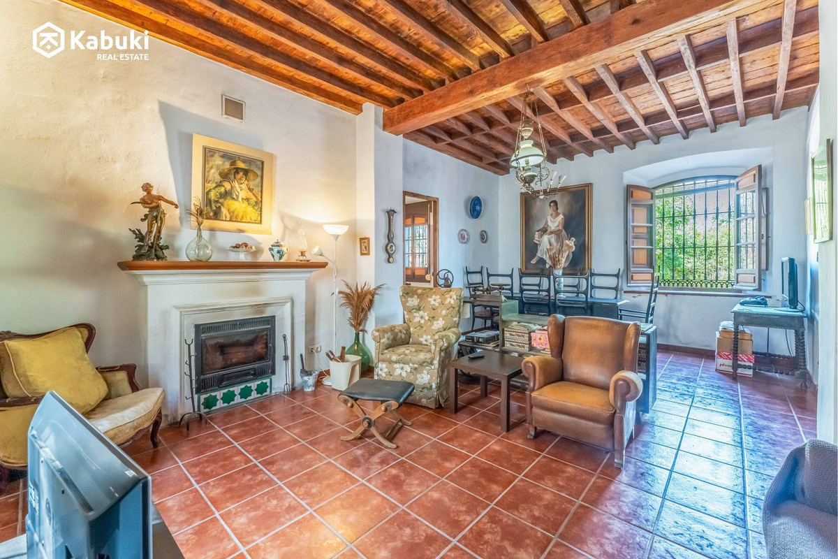 8 Bed Townhouse for sale in Campanillas Málaga Ciudad, Málaga, Spain