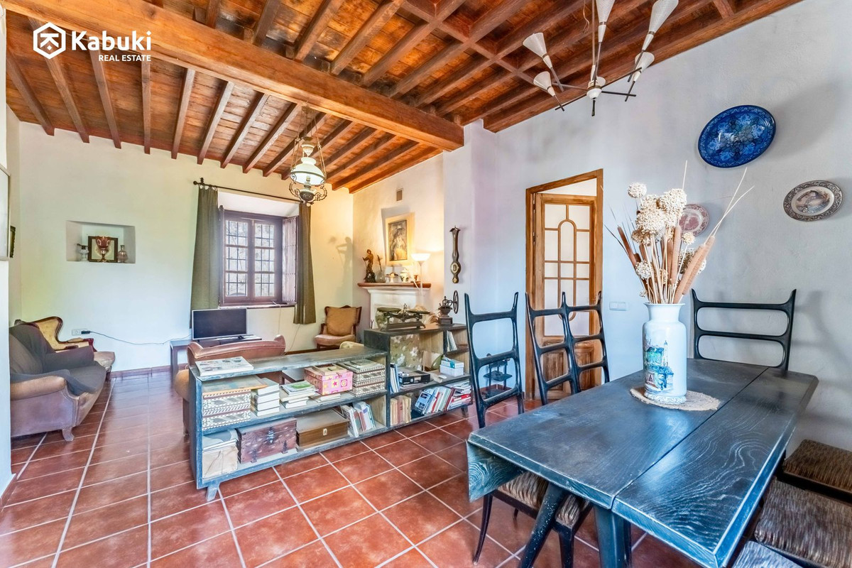 8 Bed Townhouse for sale in Campanillas Málaga Ciudad, Málaga, Spain