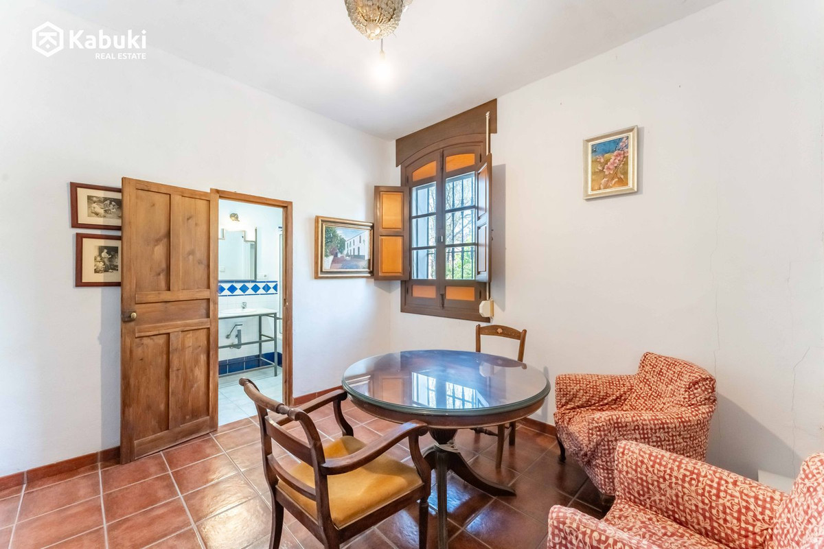 8 Bed Townhouse for sale in Campanillas Málaga Ciudad, Málaga, Spain