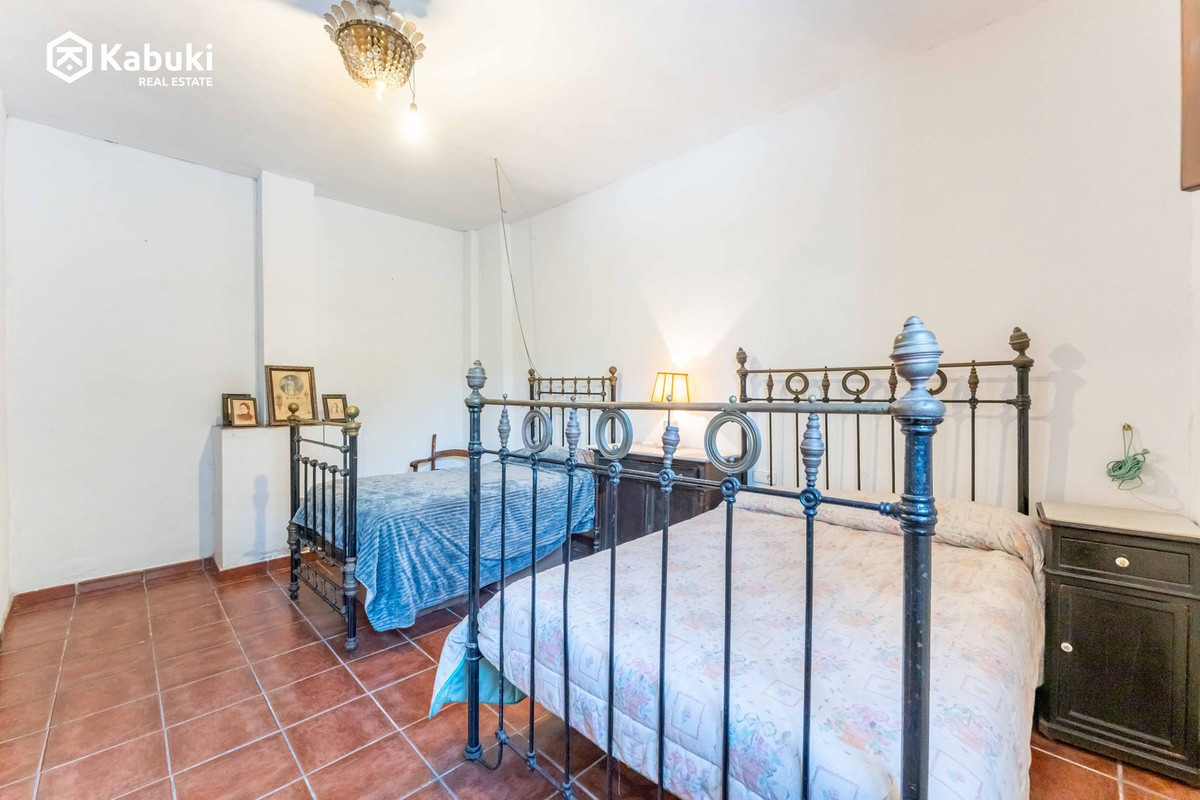 8 Bed Townhouse for sale in Campanillas Málaga Ciudad, Málaga, Spain