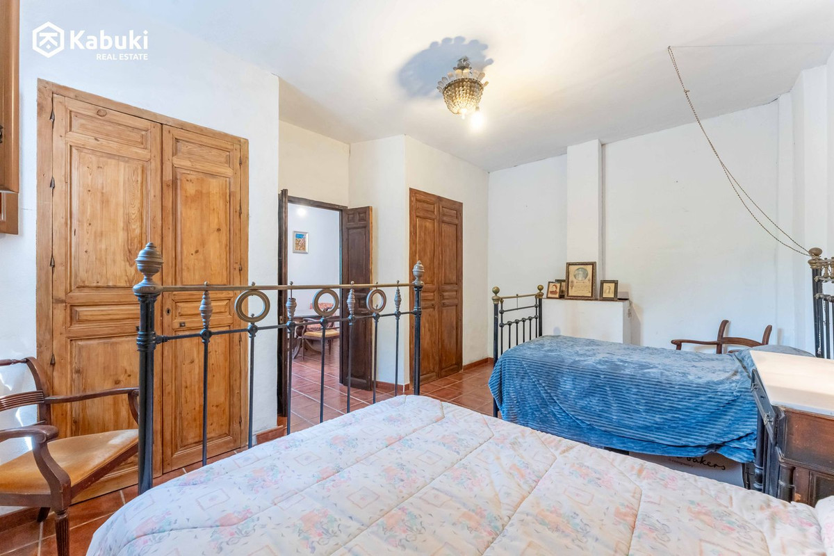 8 Bed Townhouse for sale in Campanillas Málaga Ciudad, Málaga, Spain