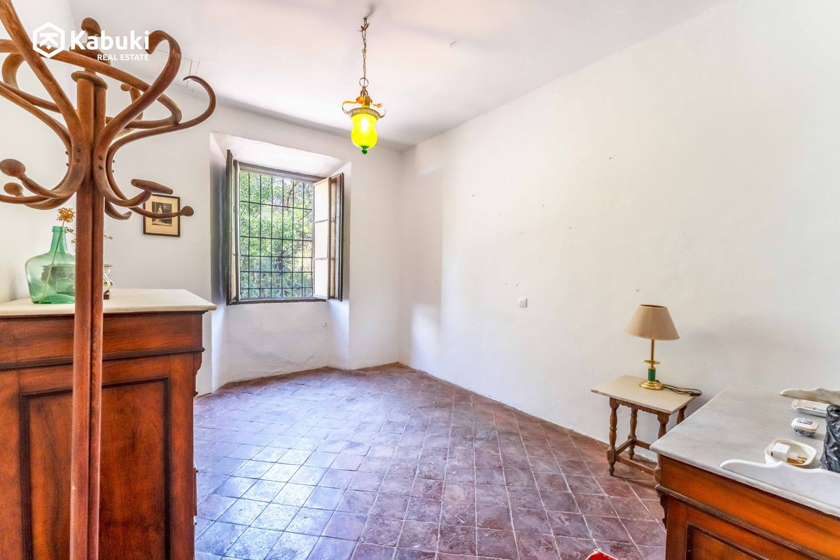 8 Bed Townhouse for sale in Campanillas Málaga Ciudad, Málaga, Spain