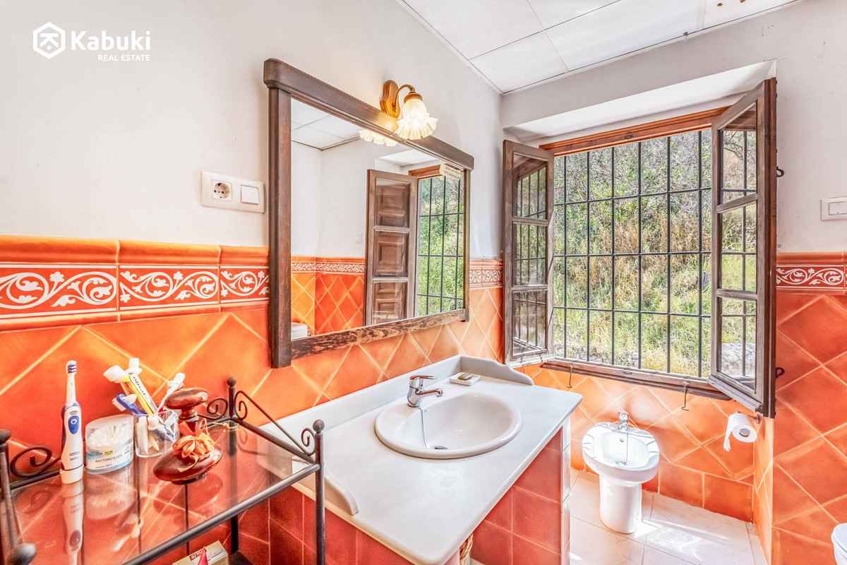 8 Bed Townhouse for sale in Campanillas Málaga Ciudad, Málaga, Spain