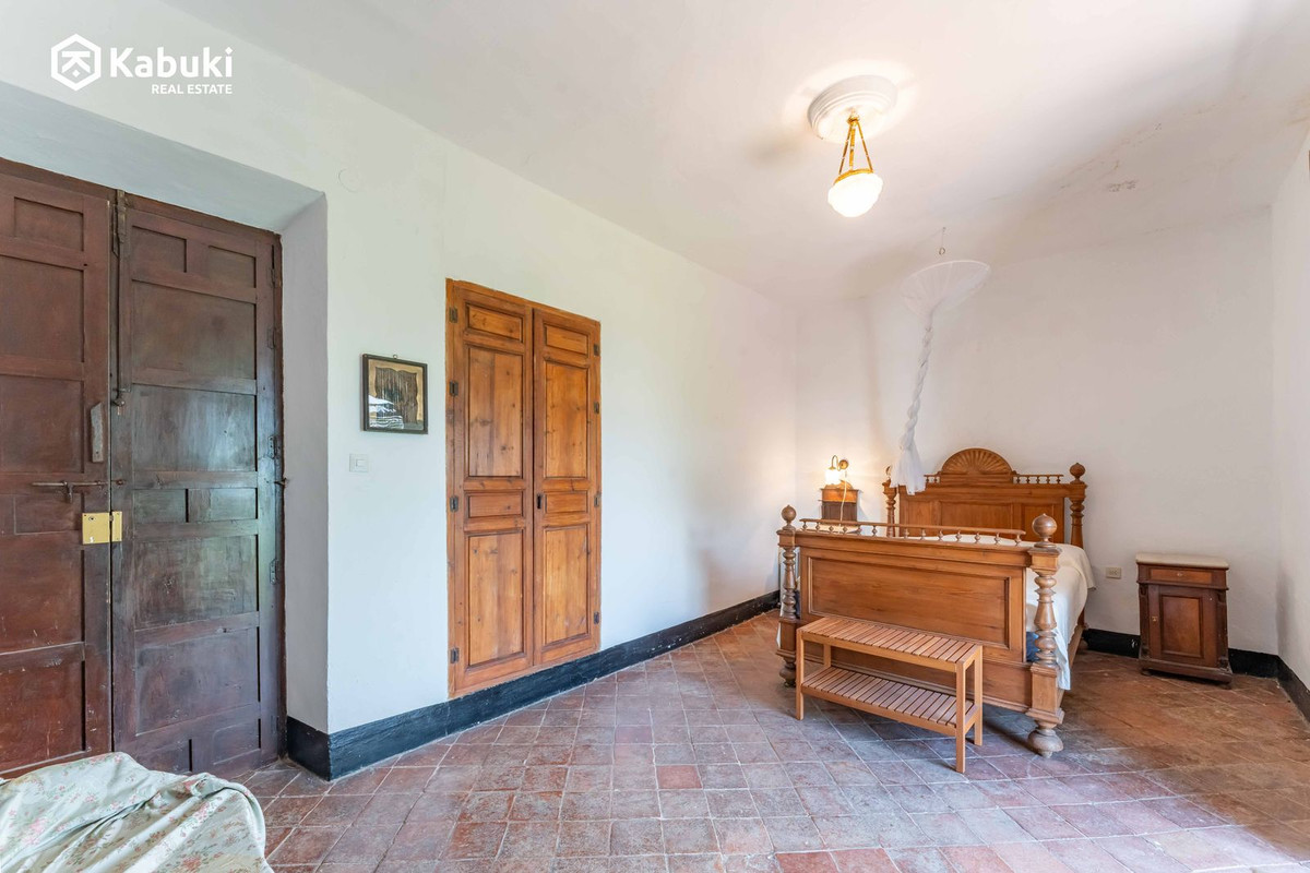 8 Bed Townhouse for sale in Campanillas Málaga Ciudad, Málaga, Spain