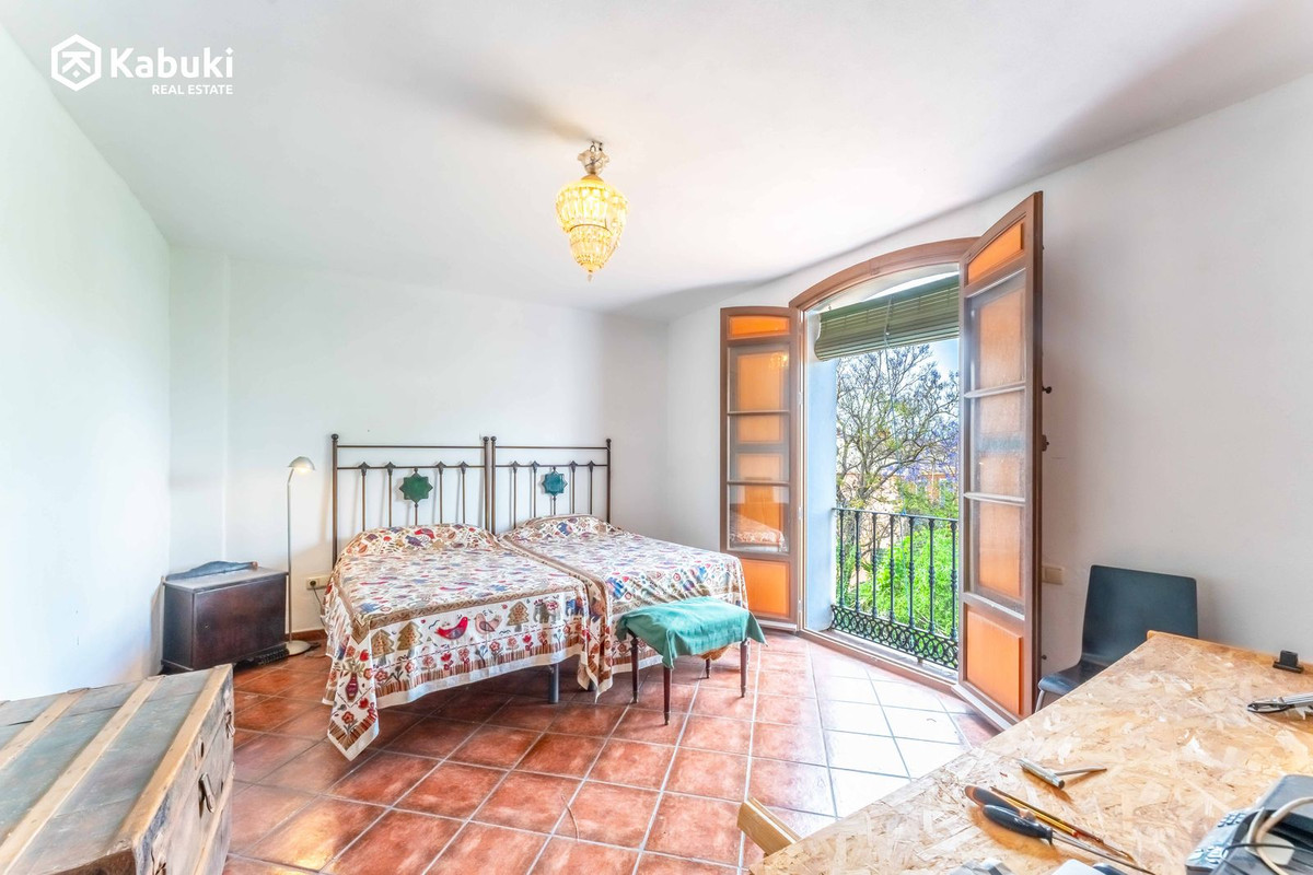 8 Bed Townhouse for sale in Campanillas Málaga Ciudad, Málaga, Spain