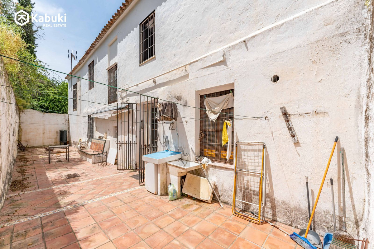 8 Bed Townhouse for sale in Campanillas Málaga Ciudad, Málaga, Spain