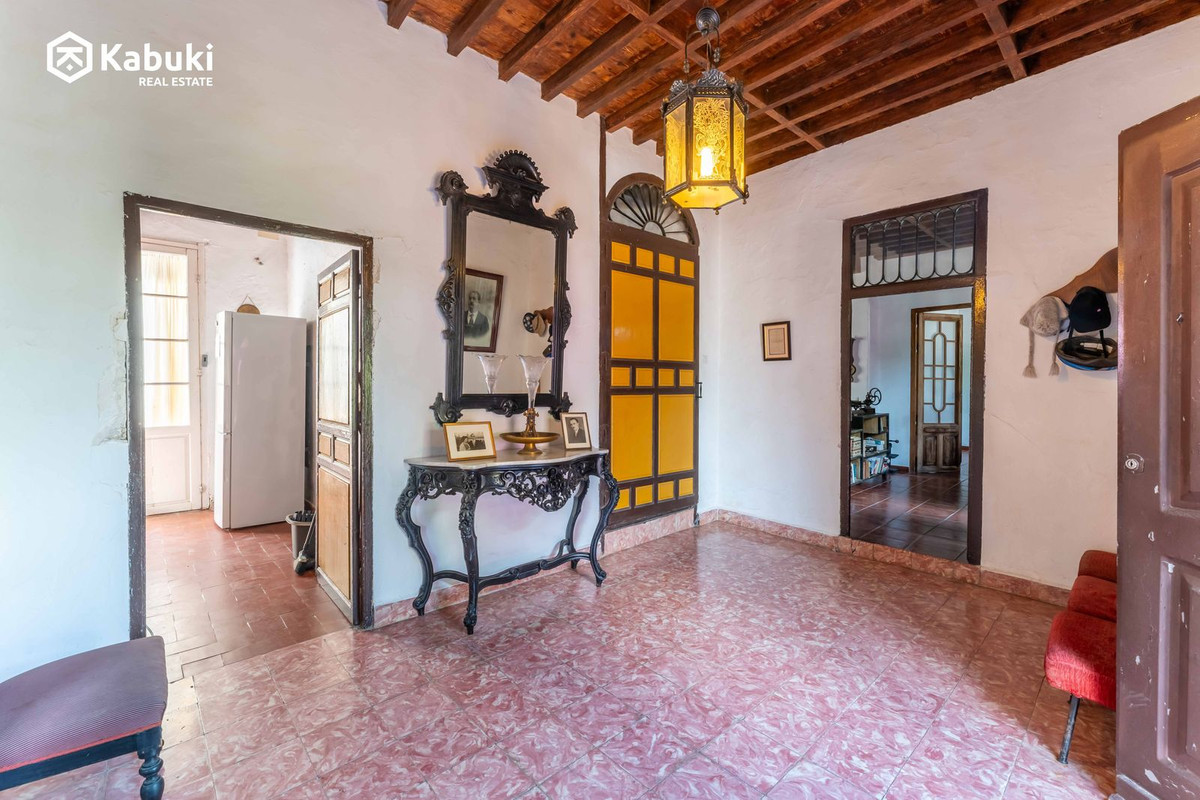 8 Bed Townhouse for sale in Campanillas Málaga Ciudad, Málaga, Spain