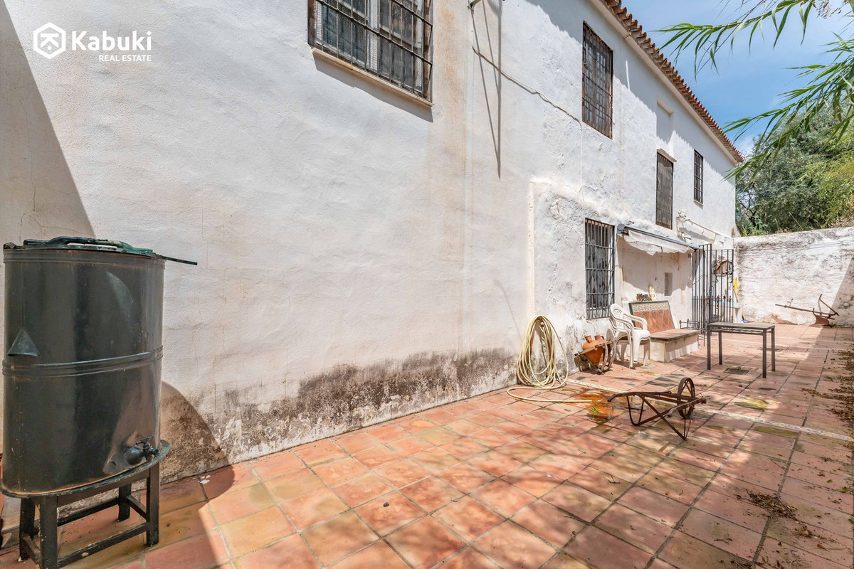 8 Bed Townhouse for sale in Campanillas Málaga Ciudad, Málaga, Spain