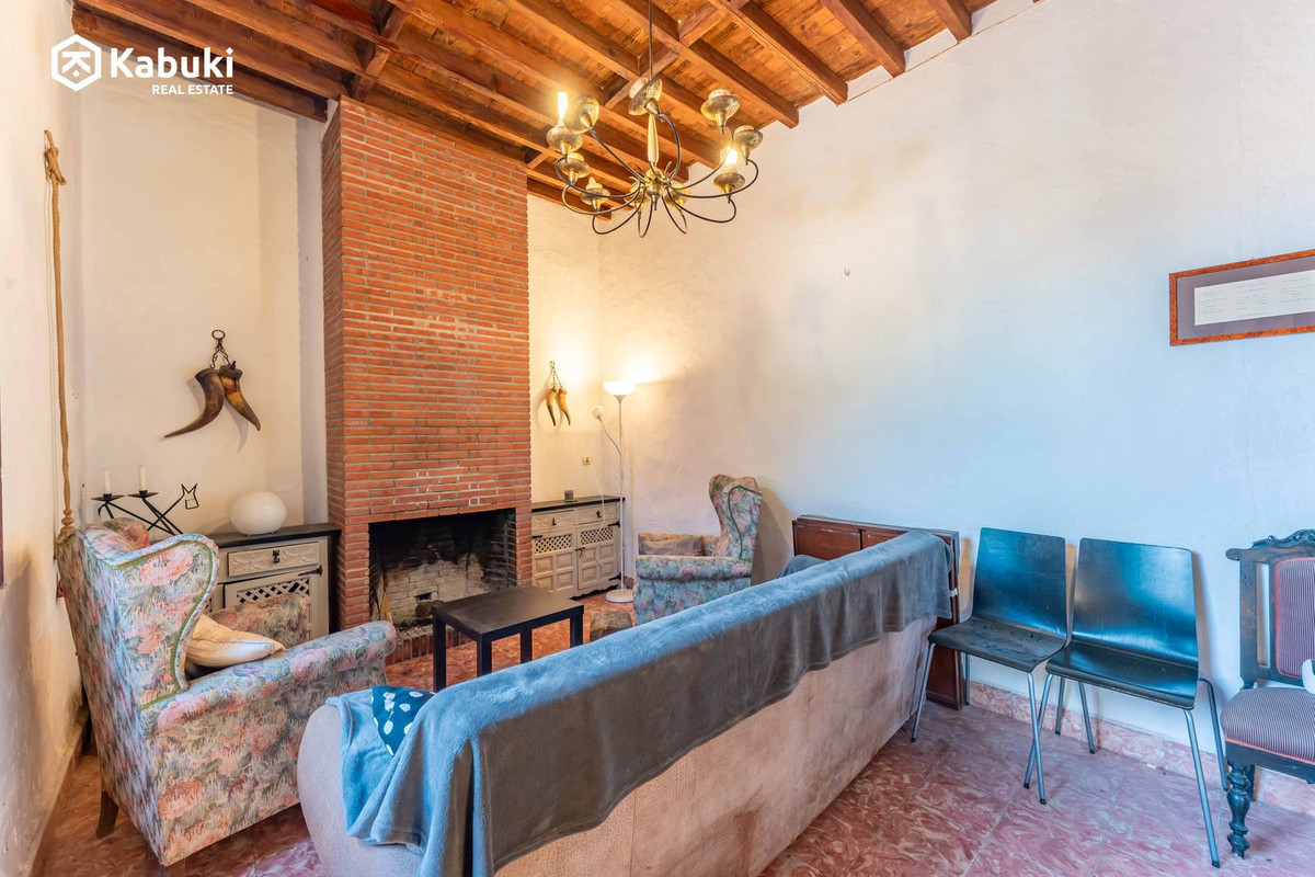 8 Bed Townhouse for sale in Campanillas Málaga Ciudad, Málaga, Spain