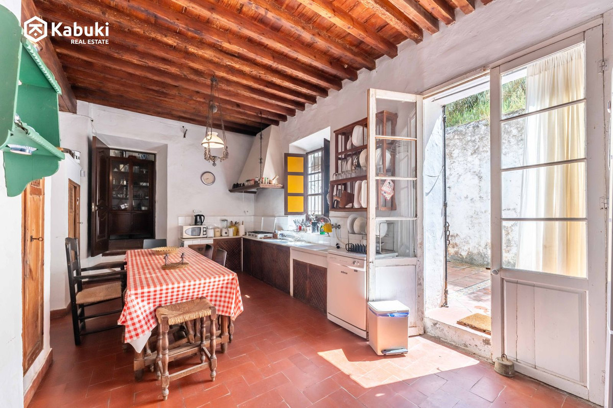8 Bed Townhouse for sale in Campanillas Málaga Ciudad, Málaga, Spain