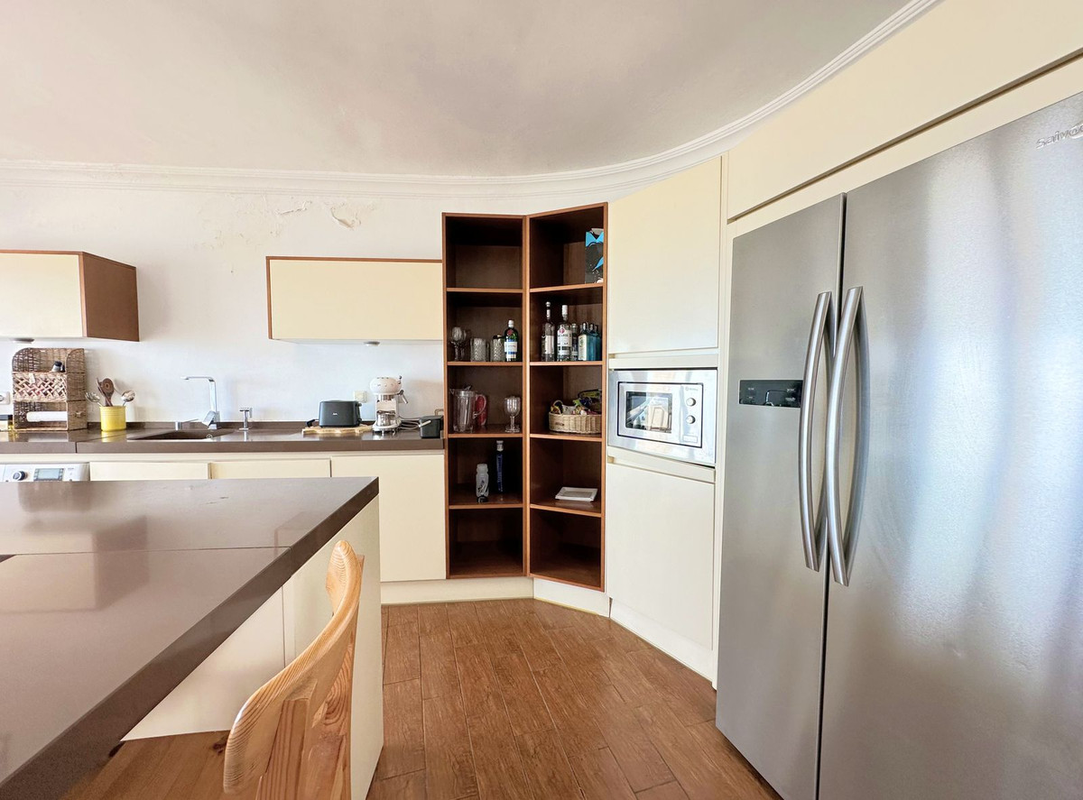 Se vende Villa - Chalet de 3 dormitorios en Costa Del Sol, Málaga, España