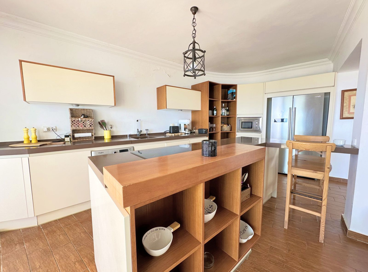 Se vende Villa - Chalet de 3 dormitorios en Costa Del Sol, Málaga, España