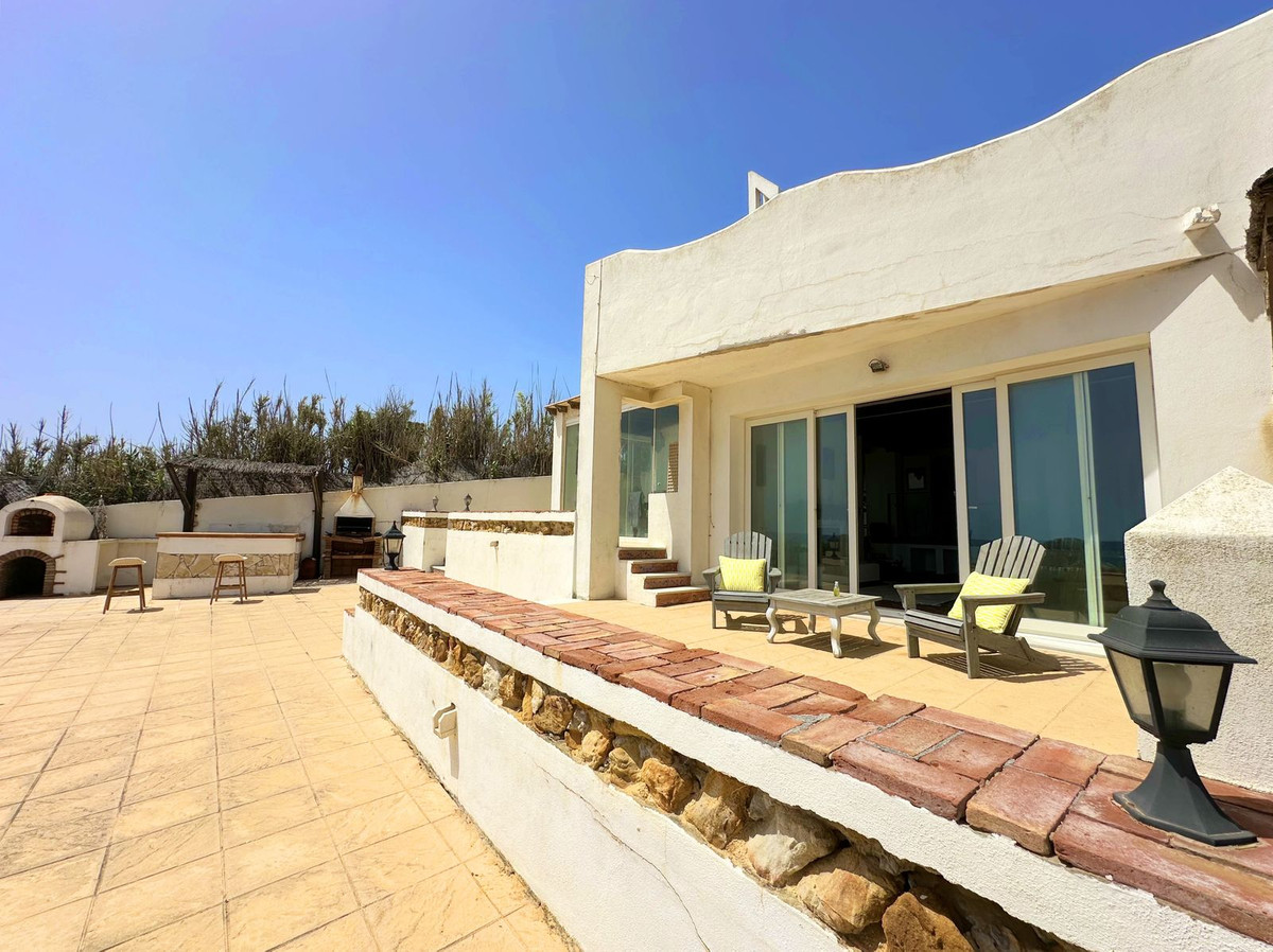 Se vende Villa - Chalet de 3 dormitorios en Costa Del Sol, Málaga, España