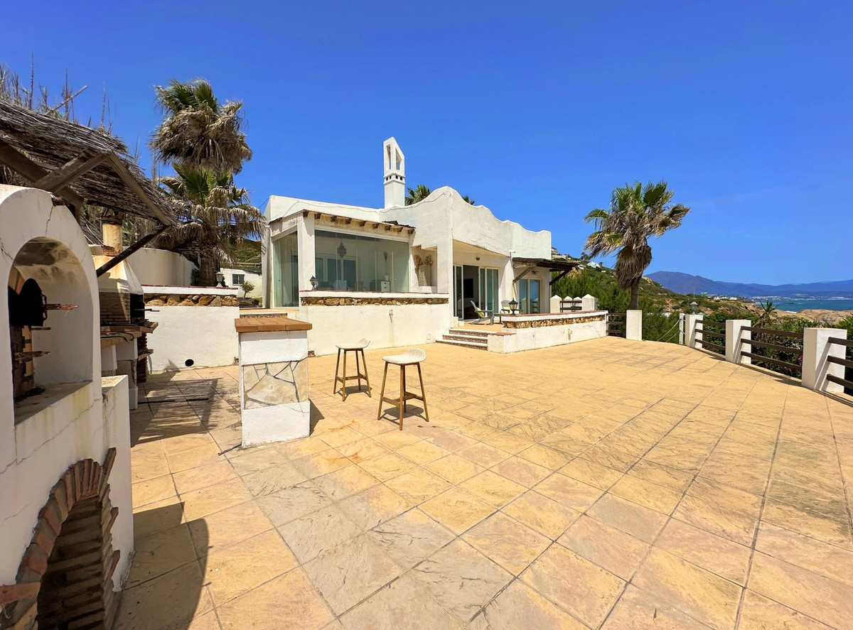 Se vende Villa - Chalet de 3 dormitorios en Costa Del Sol, Málaga, España
