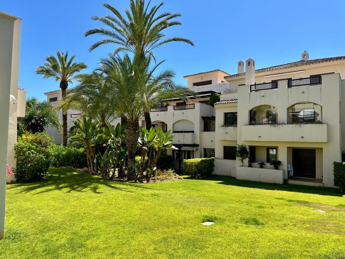 3 Bed Apartment for sale in Nueva Andalucía Costa Del Sol, Málaga, Spain