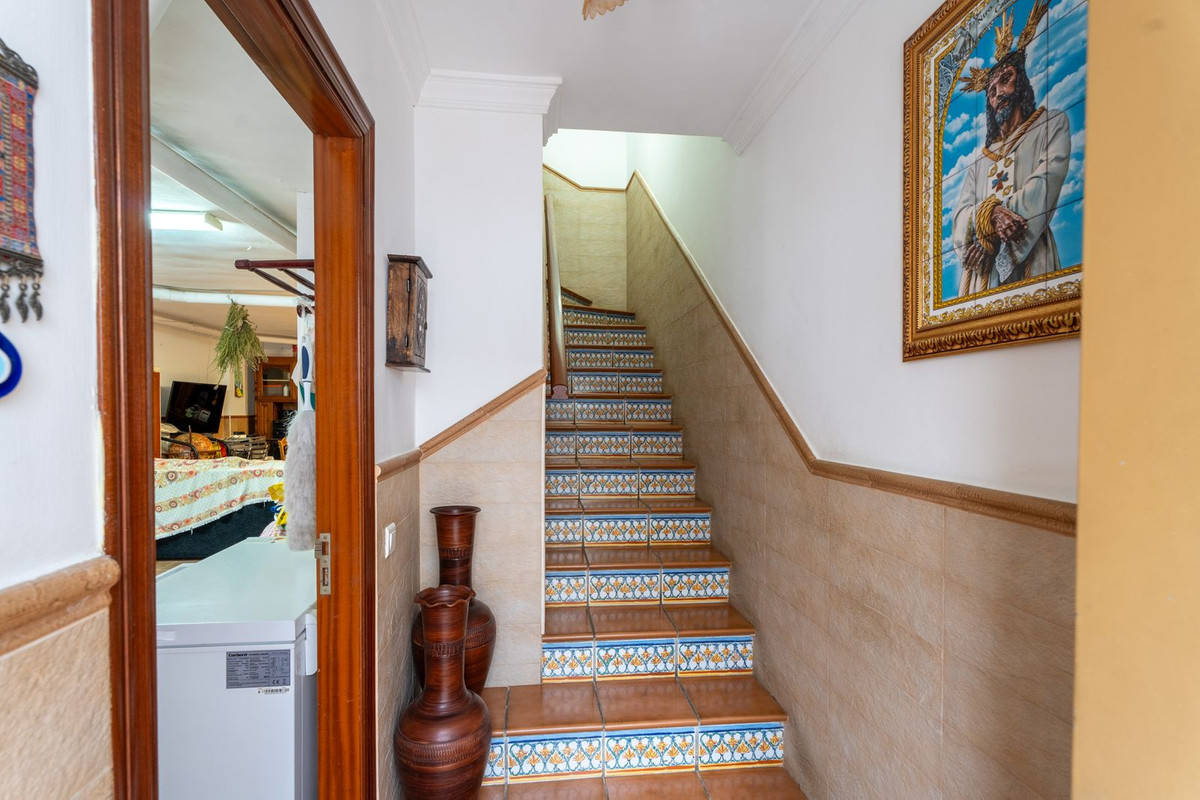 7 Bed Townhouse for sale in Estepona Costa Del Sol, Málaga, Spain