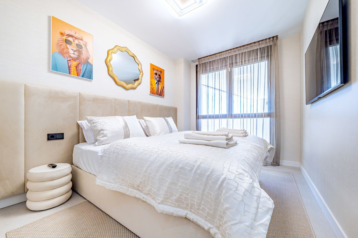 3 Bed Apartment for sale in Altos De Los Monteros Costa Del Sol, Málaga, Spain