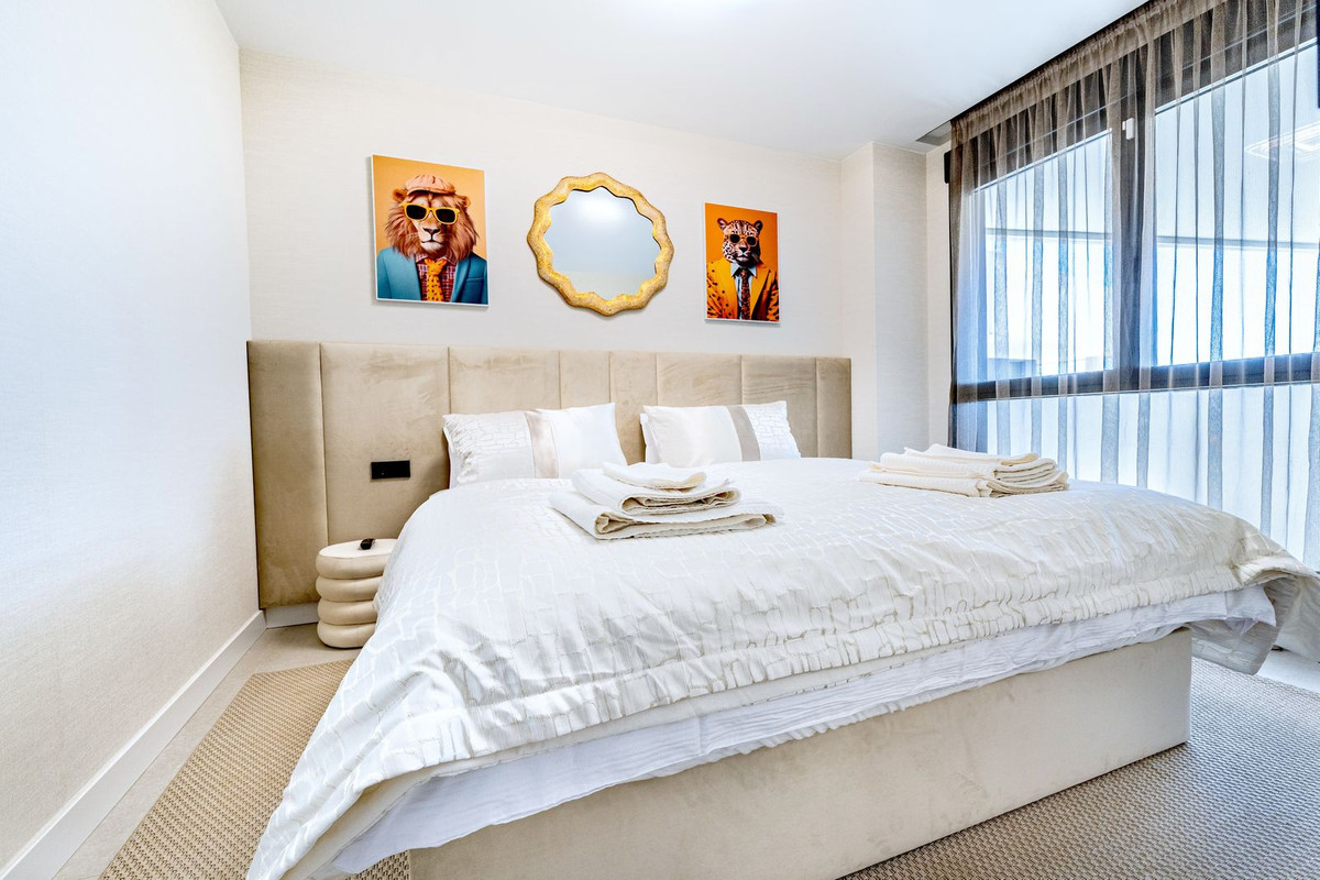 3 Bed Apartment for sale in Altos De Los Monteros Costa Del Sol, Málaga, Spain