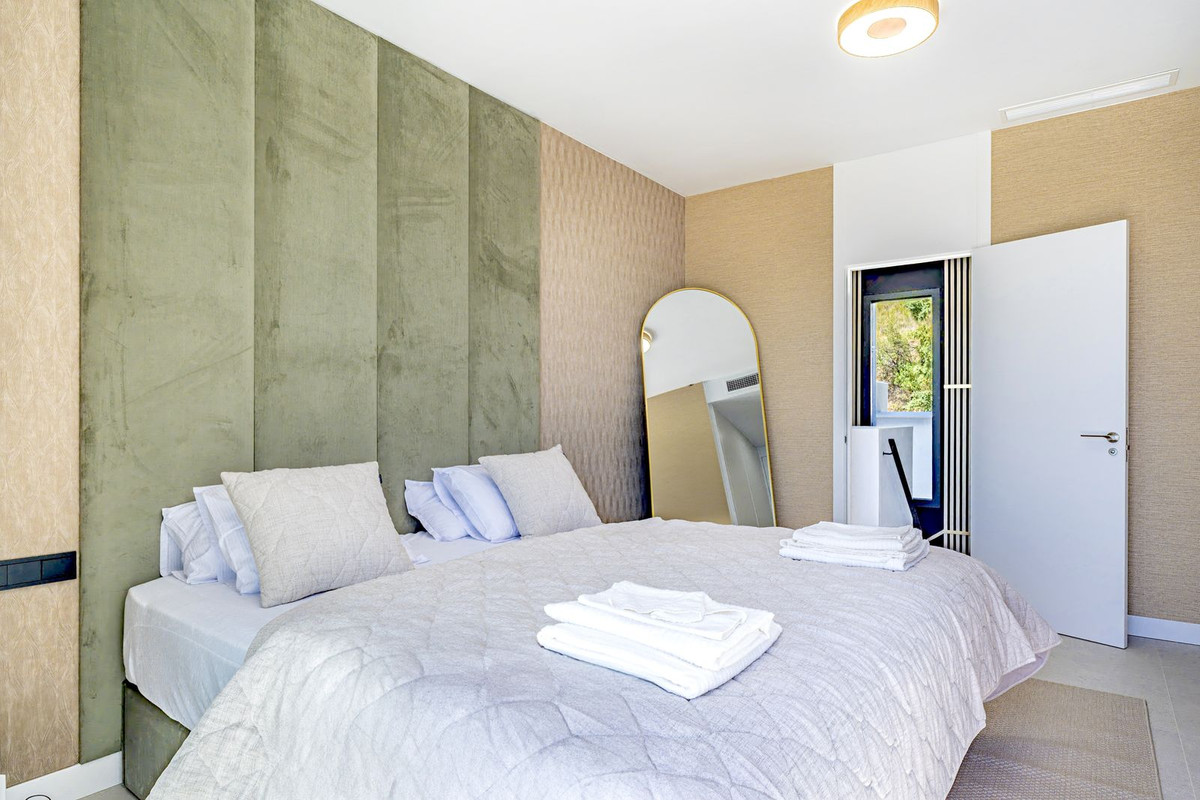 3 Bed Apartment for sale in Altos De Los Monteros Costa Del Sol, Málaga, Spain