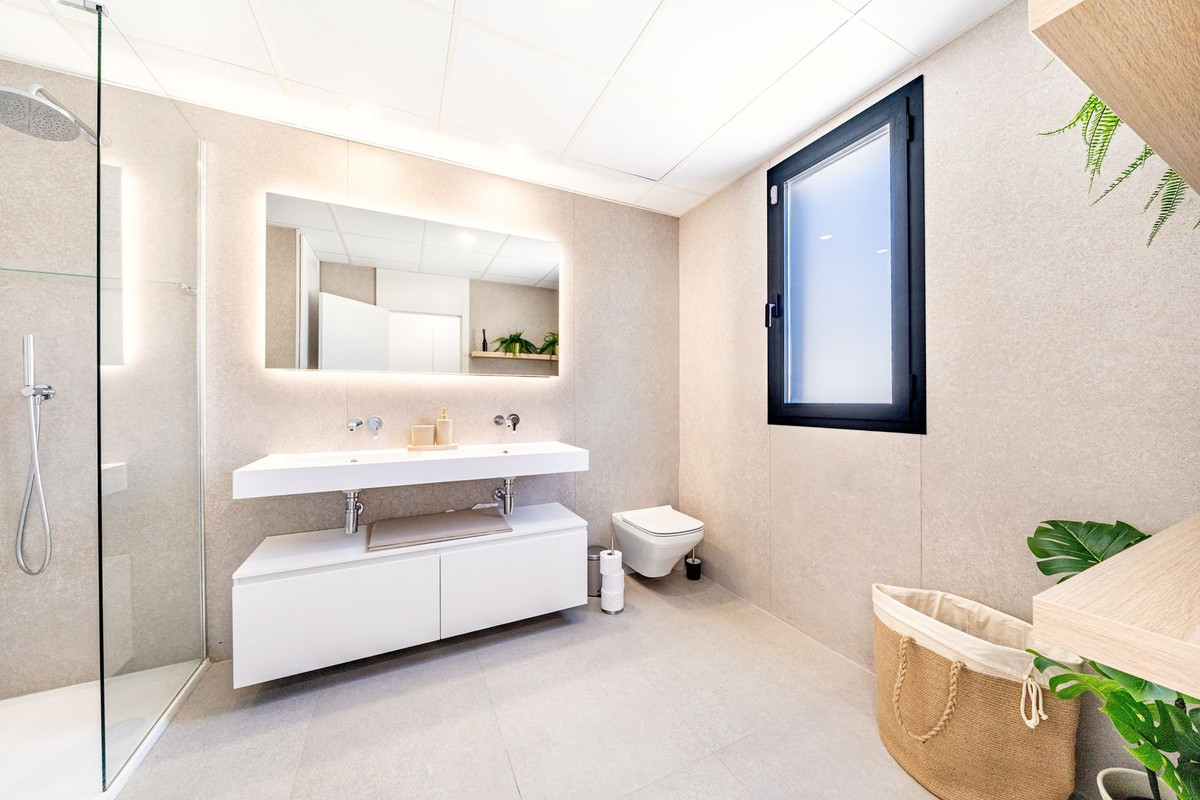 3 Bed Apartment for sale in Altos De Los Monteros Costa Del Sol, Málaga, Spain
