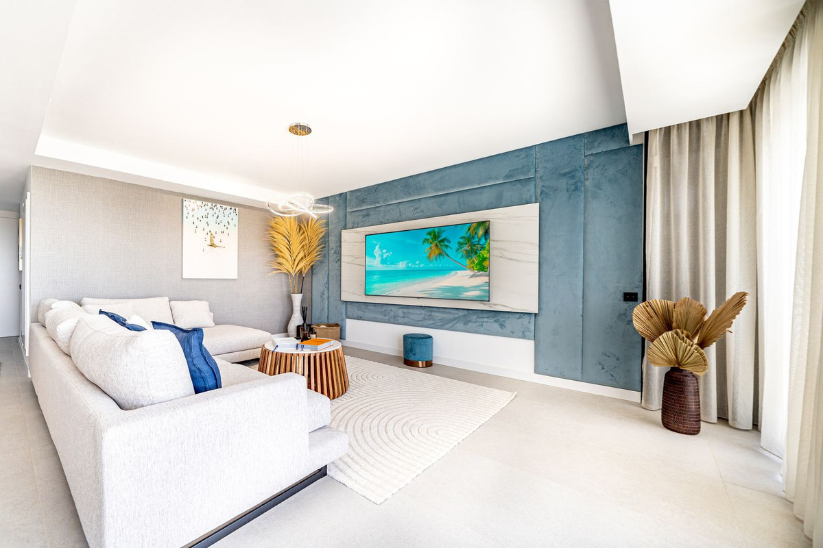 3 Bed Apartment for sale in Altos De Los Monteros Costa Del Sol, Málaga, Spain