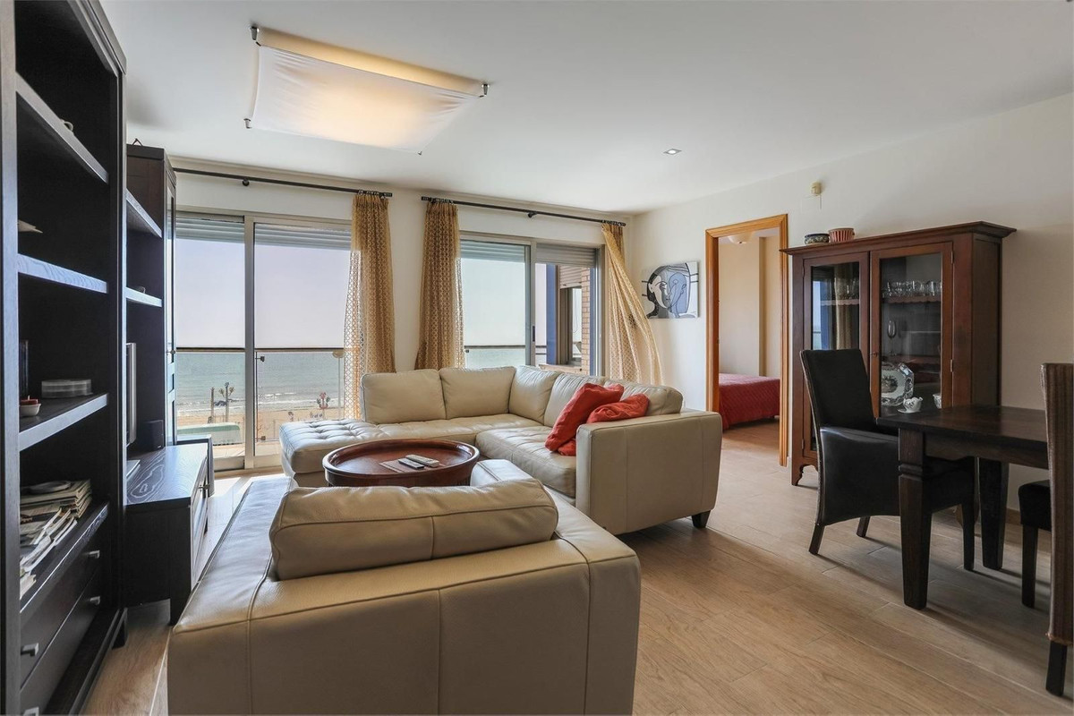 Se vende Apartamento Planta Media de 4 dormitorios en Costa Blanca, Alicante, España