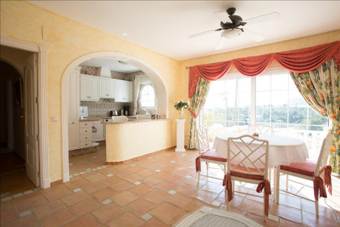 8 Bed Townhouse for sale in La Nucia Costa Blanca, Alicante, Spain