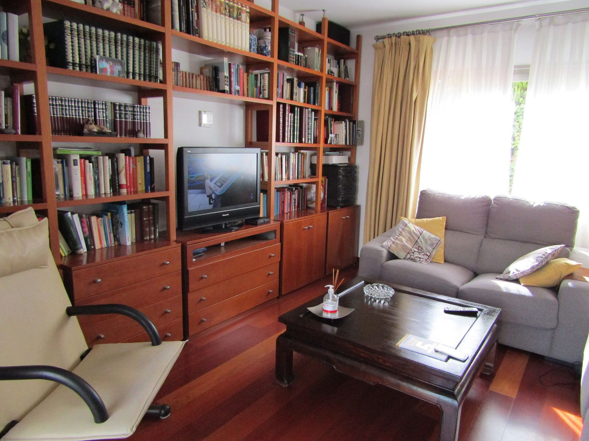 6 Bed Townhouse for sale in Málaga Este Costa Del Sol, Málaga, Spain