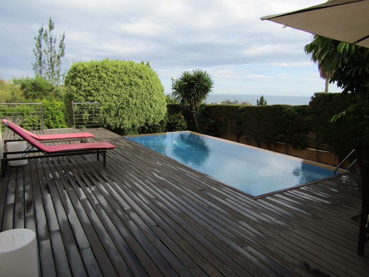 6 Bed Townhouse for sale in Málaga Este Costa Del Sol, Málaga, Spain