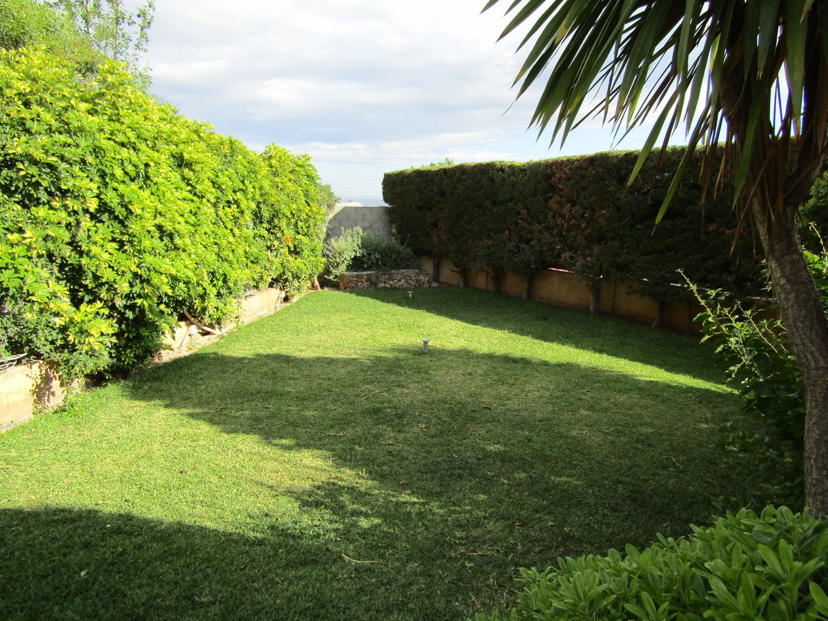 6 Bed Townhouse for sale in Málaga Este Costa Del Sol, Málaga, Spain