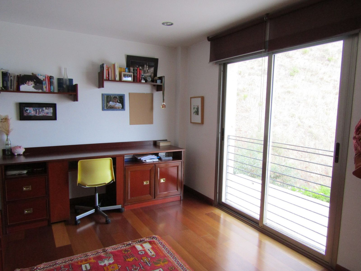 6 Bed Townhouse for sale in Málaga Este Costa Del Sol, Málaga, Spain