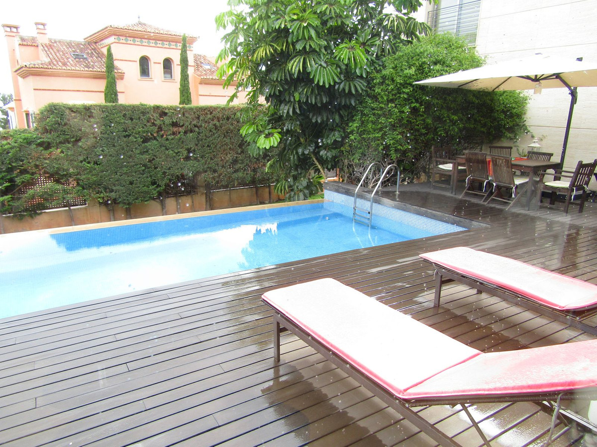 6 Bed Townhouse for sale in Málaga Este Costa Del Sol, Málaga, Spain