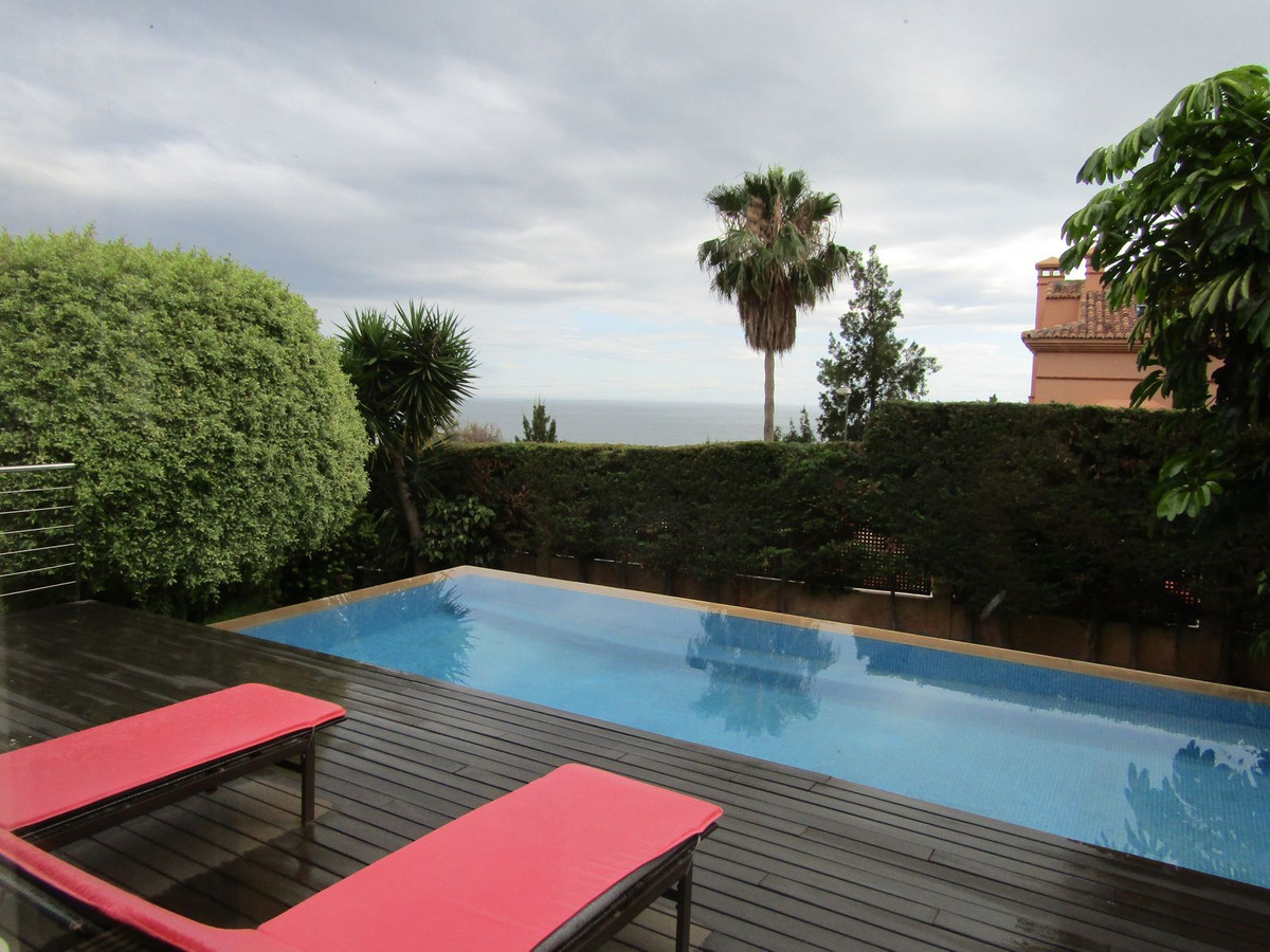 6 Bed Townhouse for sale in Málaga Este Costa Del Sol, Málaga, Spain