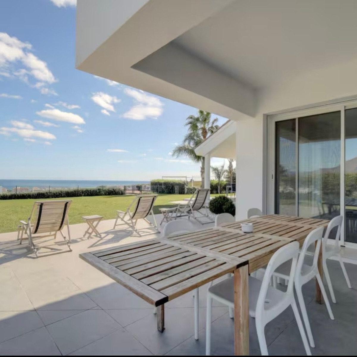 6 Bed Townhouse for sale in Manilva Costa Del Sol, Málaga, Spain