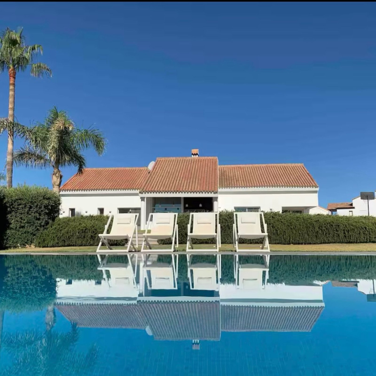 6 Bed Townhouse for sale in Manilva Costa Del Sol, Málaga, Spain