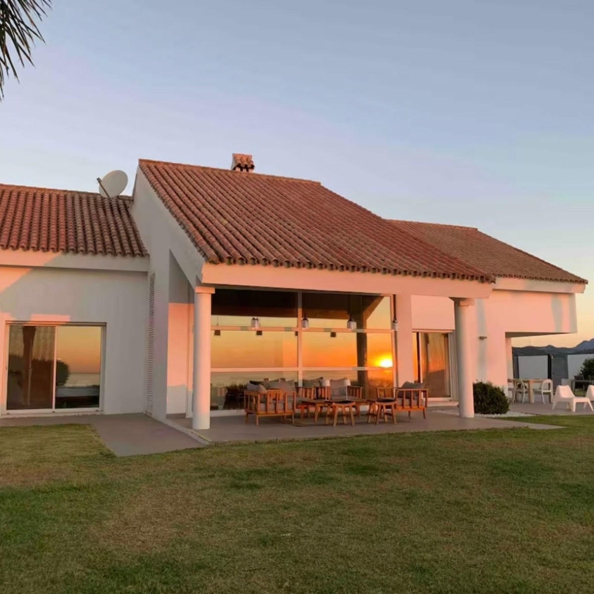 6 Bed Townhouse for sale in Manilva Costa Del Sol, Málaga, Spain