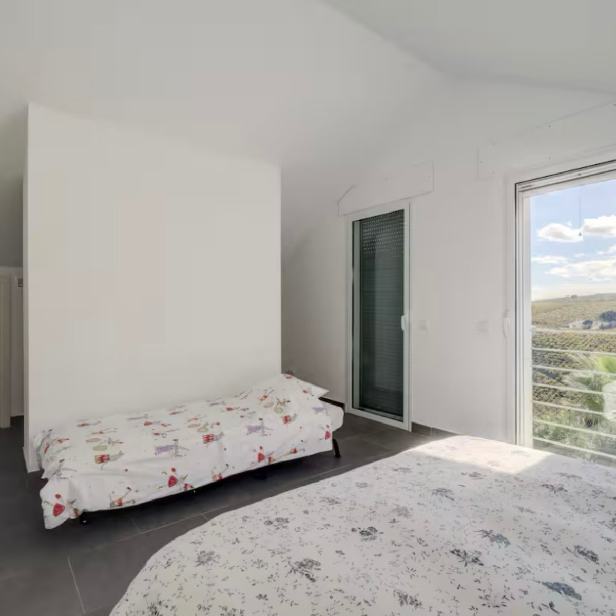 6 Bed Townhouse for sale in Manilva Costa Del Sol, Málaga, Spain