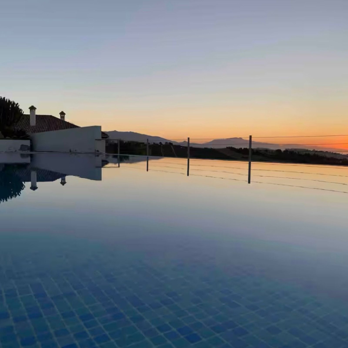 6 Bed Townhouse for sale in Manilva Costa Del Sol, Málaga, Spain