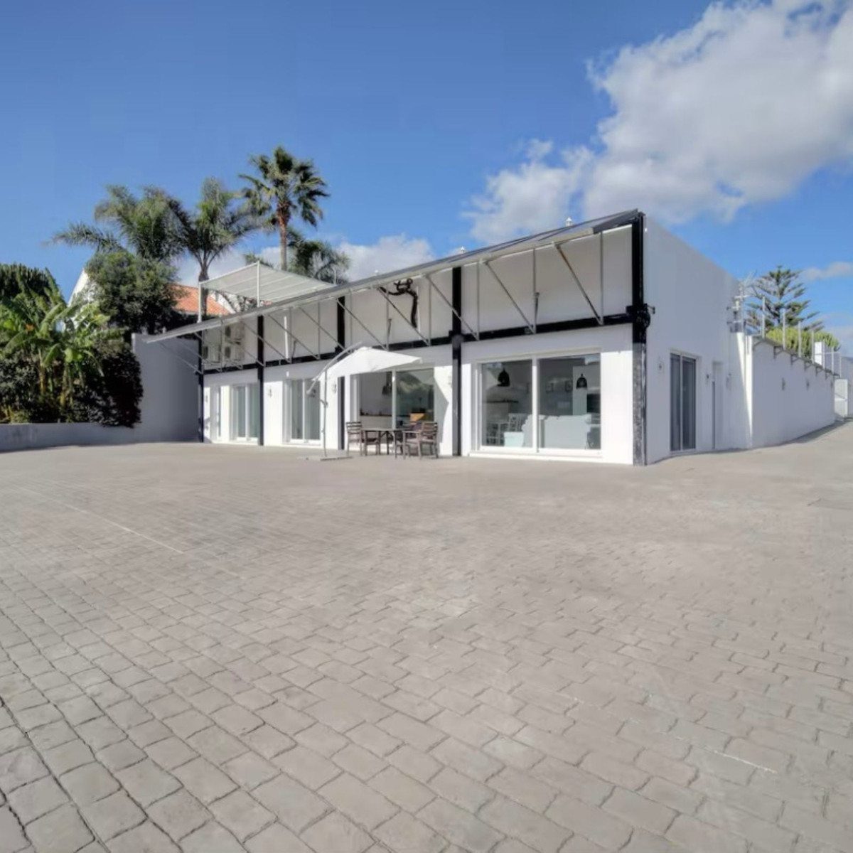 6 Bed Townhouse for sale in Manilva Costa Del Sol, Málaga, Spain