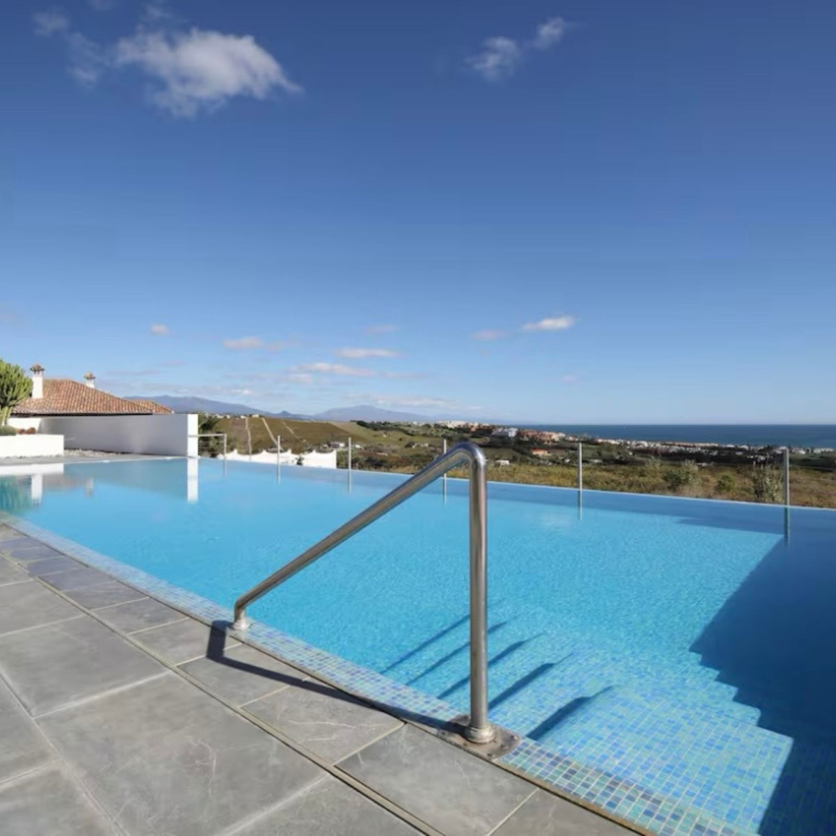 6 Bed Townhouse for sale in Manilva Costa Del Sol, Málaga, Spain