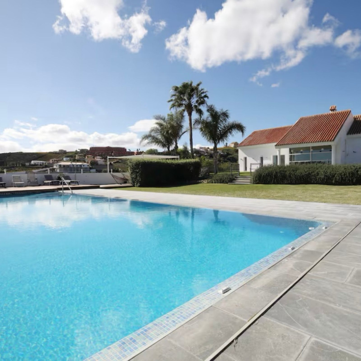 6 Bed Townhouse for sale in Manilva Costa Del Sol, Málaga, Spain