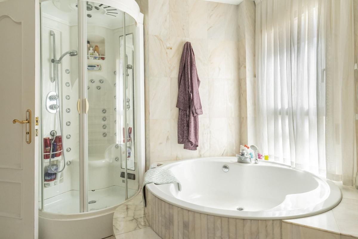 4 Bed Apartment for sale in Málaga Este Costa Del Sol, Málaga, Spain