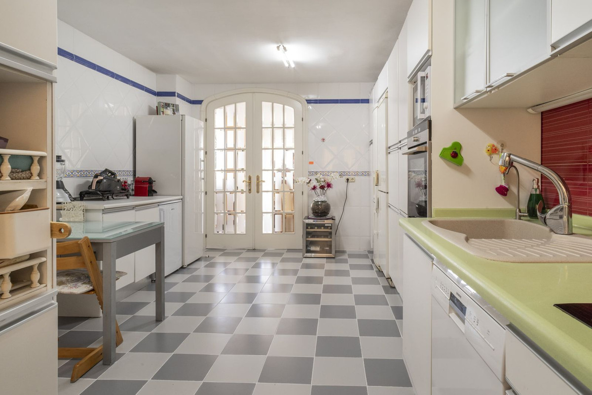 4 Bed Apartment for sale in Málaga Este Costa Del Sol, Málaga, Spain