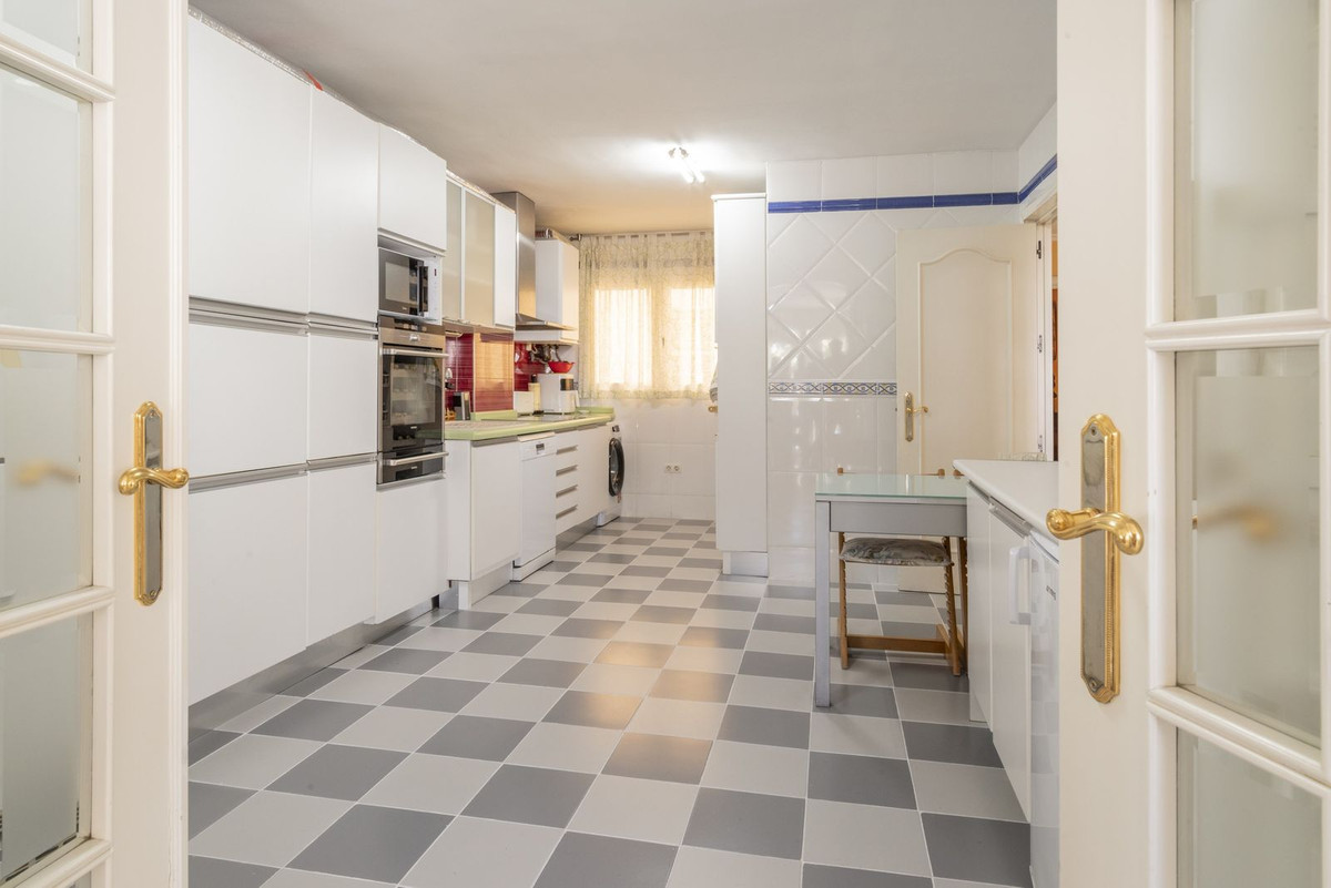 4 Bed Apartment for sale in Málaga Este Costa Del Sol, Málaga, Spain
